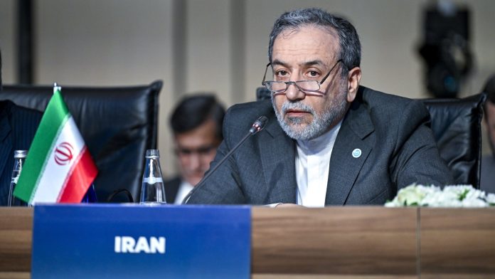 Europeans call on Iran to resume immediate nuclear talks