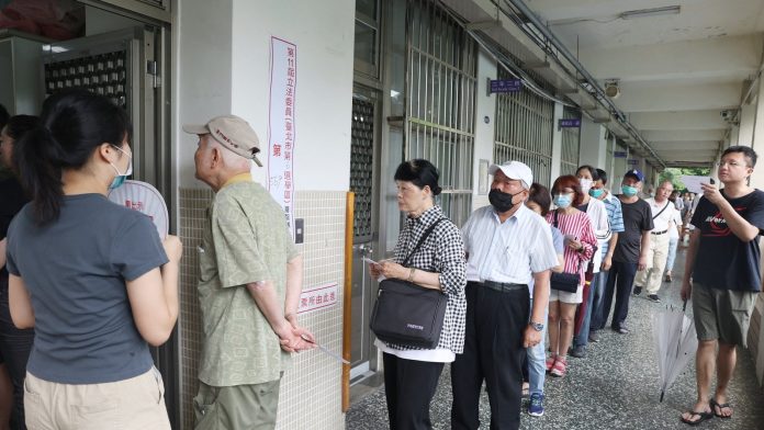 Polls open in Taiwan's high-stakes recall election