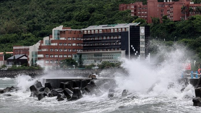 Flights cancelled as Typhoon Podul hits southern Taiwan