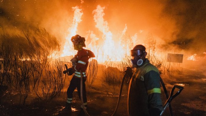 Spanish PM says 'difficult hours' left in wildfire fight