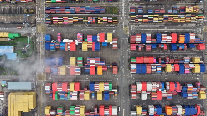 Trump signs order to extend China tariff truce by 90 days