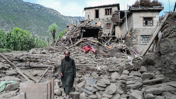 Humanitarian workers in Afghanistan grow despairing following earthquake Aid workers losing hope in Afghanistan after earthquake