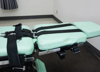 Oklahoma death row inmate spared by eleventh-hour clemency grant Man, 64, executed in Florida for 1990 Miami murders