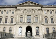 Auditor Calls Louvre Robbery a ‘Resounding Wake-Up Call’ for Security France intensifies hunt for Louvre thieves