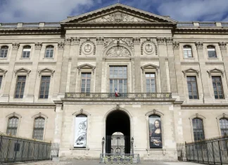 Auditor Calls Louvre Robbery a ‘Resounding Wake-Up Call’ for Security France intensifies hunt for Louvre thieves