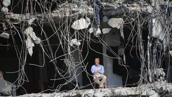Israel insists it maintains operational control in Gaza despite ceasefire Israel insists it calls shots in Gaza despite truce