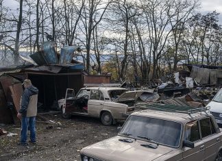 Russian strike in Ukraine injures 11, including four children 4 children among 11 injured in Russian attack in Ukraine