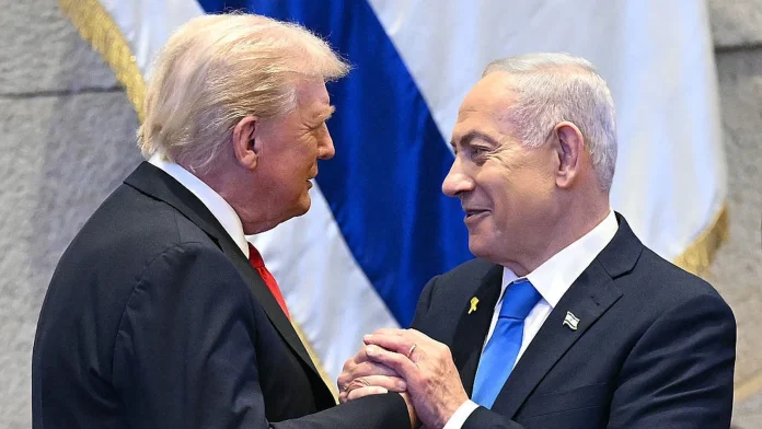 Trump welcomed with rousing applause in Israel's Knesset Trump receives hero's welcome at Israeli parliament