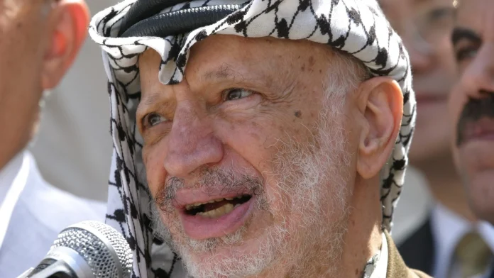 Displaced Gazans find shelter in Yasser Arafat's villa
