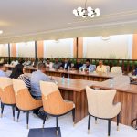 Duqa Muqdisho oo gudoomiyay kulan ku saabsan amniga iyo doorashooyinka