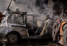 Israeli air raids kill 20 people in Gaza, medical teams say Israeli airstrikes kill 20 people in Gaza, medics say