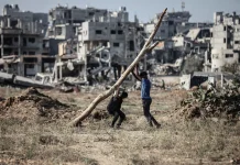 Palestinian shot dead by Israeli forces amid Gaza clashes Palestinian killed by Israeli firing in Gaza