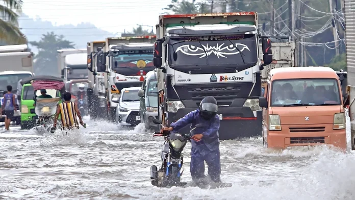 Philippines Reports First Fatalities as Super Typhoon Bears Down Philippines records first deaths as super typhoon nears