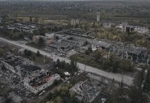 Russian forces push toward critical Ukrainian logistics hub Russian troops advance on key transport hub in Ukraine