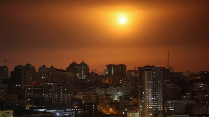 Six dead in 'massive' Russian strike amid US peace push