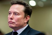 Tesla shareholders greenlight massive $1 trillion pay package for Elon Musk Tesla shareholders approve $1tn pay package for Elon Musk