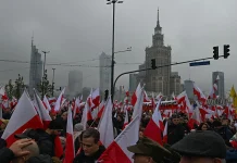 Thousands join Independence Day march through Warsaw’s central streets Thousands take part in Independence Day march in Warsaw