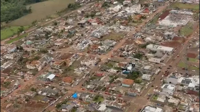 Tornado Rips Through Southern Brazil, Killing Six and Injuring Hundreds Six killed, hundreds injured as tornado hits south Brazil