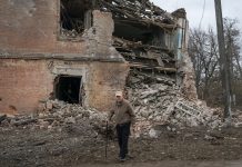 UN warns Ukrainian civilians face desperate struggle to survive amid conflict UN warns of civilian fight for survival in Ukraine