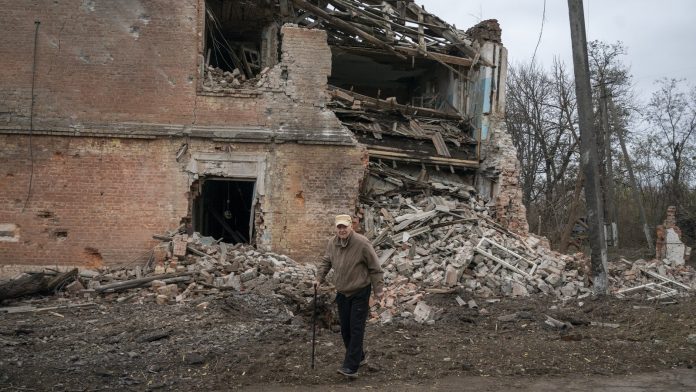 UN warns Ukrainian civilians face desperate struggle to survive amid UN warns of civilian fight for survival in Ukraine