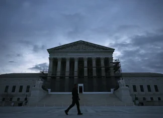 US Supreme Court Questions Legality of Trump-Era Tariffs in Review US Supreme Court questions legality of Trump's tariffs