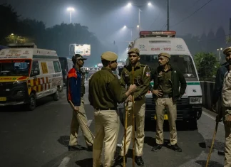 Vehicle explosion in Delhi kills at least eight people At least eight people dead in Delhi car blast