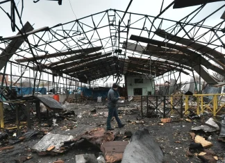Zelensky Visits Troops Along Zaporizhzhia Frontline to Boost Morale Zelensky visits troops near Zaporizhzhia frontline