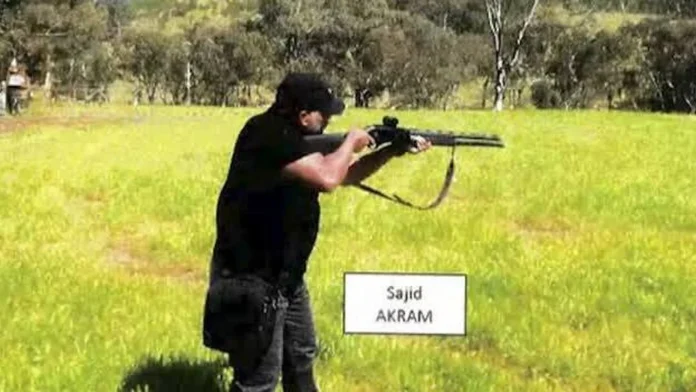 Bondi attack suspects had 'tactical training', police say