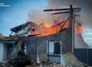 Child among three killed in devastating Russian strike on Ukraine Child among 3 dead in 'massive' Russian strike on Ukraine