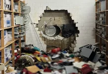 German bank heist: gang steals €30m in cash and gold Gang steals cash, gold worth €30m from German bank