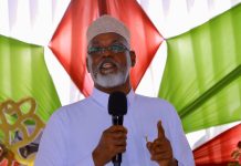 Axmed Madoobe oo magacaabay guddi diyaariya shirka mucaaradka ee Kismaayo