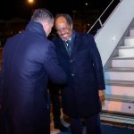 Madaxweyne Xasan oo gaaray Turkiga, lana kulmaya Erdogan