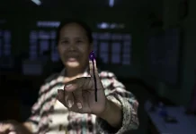 Lukewarm early voter turnout in Myanmar election suggests public apathy Tepid early turnout in Myanmar election