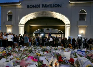 Police: Bondi shooters inspired by Islamic State ideology Bondi gunmen were inspired by Islamic State - police