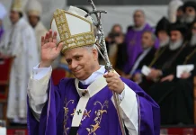 Pope Appeals to Lebanese Crowds to Heal Their Crisis-Hit Nation Pope urges crowds in Lebanon to fix troubled country