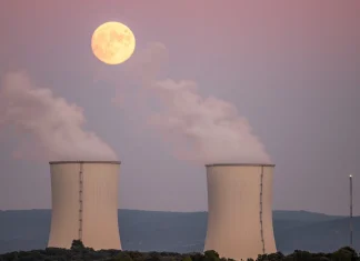 Russia sets sights on establishing a lunar nuclear power plant within a decade Russia plans nuclear power plant on moon within decade