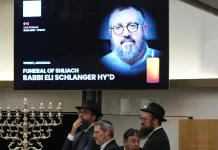 Sydney mourners commemorate rabbis killed in Bondi Beach shooting Sydney mourners remember rabbis killed in Bondi shooting