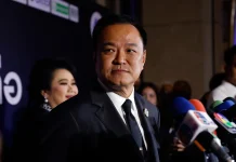 Thailand’s PM formally dissolves parliament under royal decree Thai PM dissolves parliament - royal decree