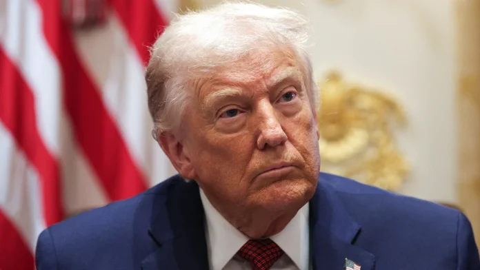 Trump Announces Imminent Ground Raids Targeting Venezuelan Drug Shipments Trump oo ku Dhawaaqay Weeraro Dhulka ah oo lagu Bartilmaameedsanayo Shixnadaha Daroogada ee Venezuela