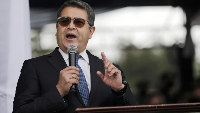 Trump pardons drug trafficking ex-Honduran president