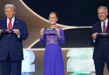 Trump discusses trade with Canada and Mexico during World Cup draw Trump talks trade with Canada, Mexico at World Cup draw