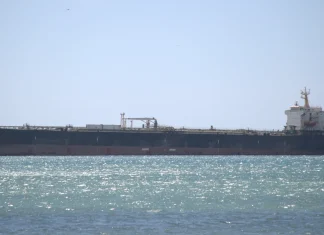 U.S. Tows Tanker to Port, Seizes Venezuelan Crude Oil US towing tanker to port and seizing Venezuelan oil