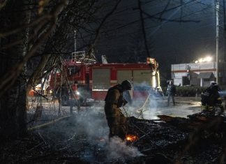 U.S., Ukrainian Officials Resume Talks for Third Straight Day US, Ukrainian officials to continue talks for third day