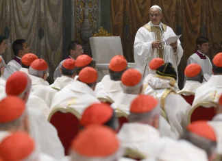 Vatican Commission Votes Against Ordaining Women as Deacons Vatican commission votes against women deacons