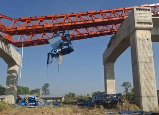 At Least 32 Killed as Crane Topples onto Thai Train At least 32 killed after crane falls on train in Thailand