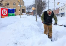 Deadly U.S. winter storm claims at least 11 lives nationwide Powerful winter storm kills at least 11 people across US