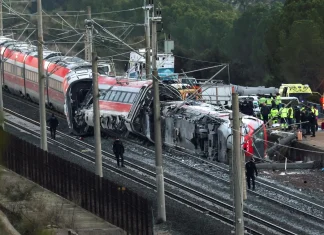 Fatalities in Spanish train collision rise to 40 Death toll in Spanish train collision rises to 40