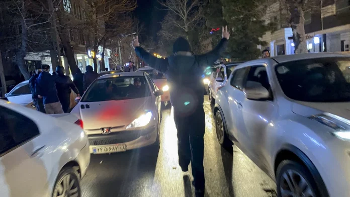 New clashes in Iran as protests enter second week