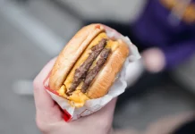 Health charity urges government to match UK’s junk-food ad ban Charity calls on Govt to match UK ban on junk food ads