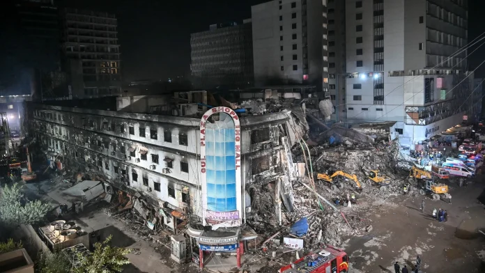 Death toll in Pakistan mall fire hits 55 - Karachi govt